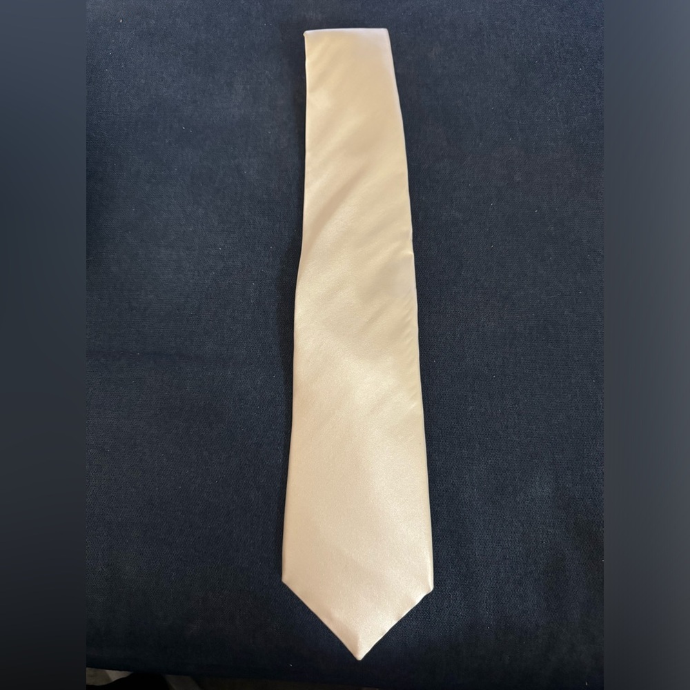 Men’s Joseph & Feiss Ivory Satin Neck Tie